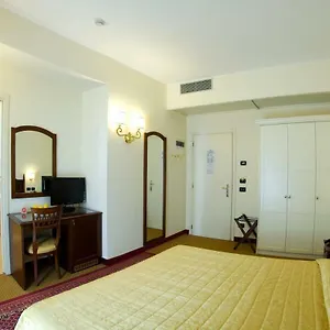 https://hotel-villa-fiorita.emilia-romagnahotels.net